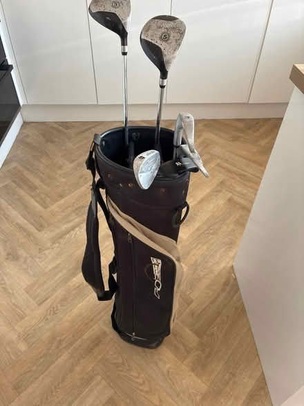 Photo of free Golf Clubs and Bag (BS14) #1