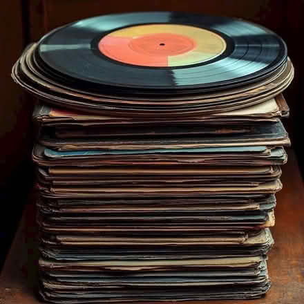 Photo of 12” vinyl albums (Whitemans Green RH17) #1