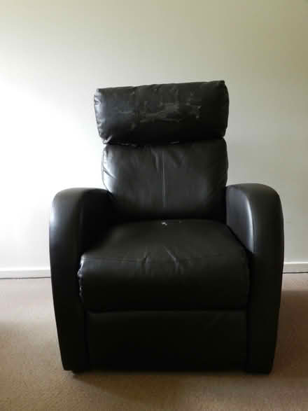 Photo of free Recliner (Doune FK16) #2