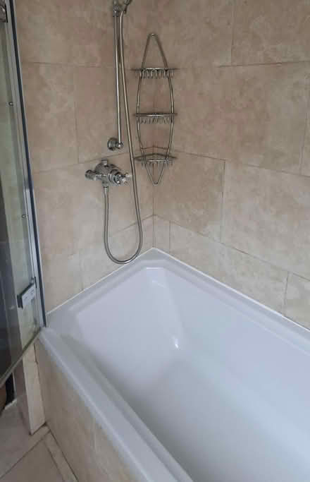 Photo of free White bath and accessories (Butley Town) #1