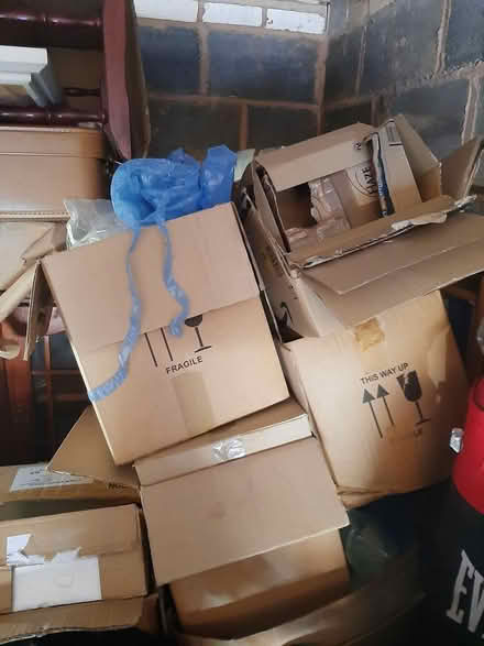 Photo of free Boxes and packing materials (Darlaston WS10) #1