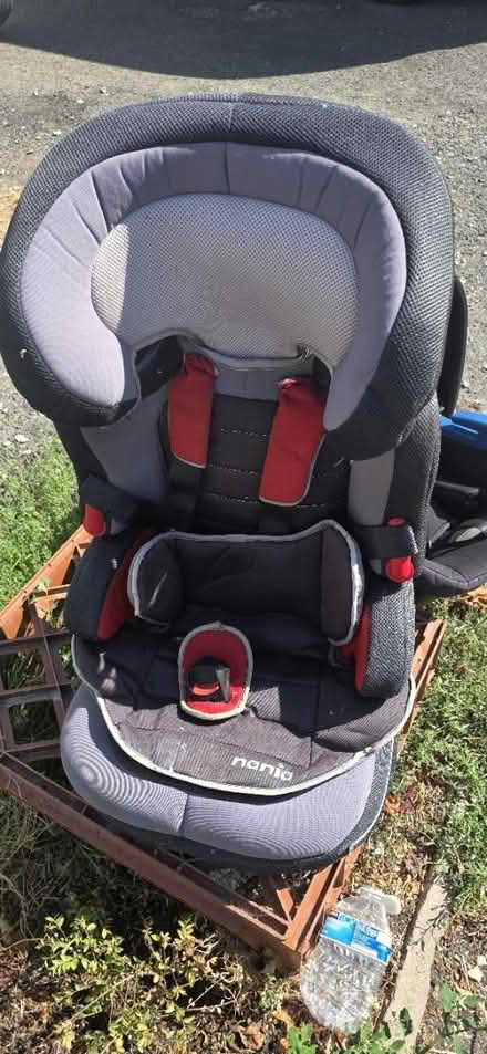 Photo of free Car seats, newborn and toddler (Heathrow UB7) #2