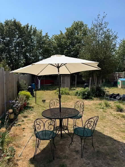 Photo of free Garden parasol (one arm broken) (Tooting bec) #2