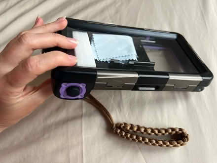 Photo of free ShellBox Waterproof Phone Case (Edinburgh EH8 Roxburgh St.) #3