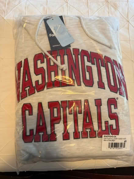 Photo of free 4XL Capitals Hoodie (Potomac) #1