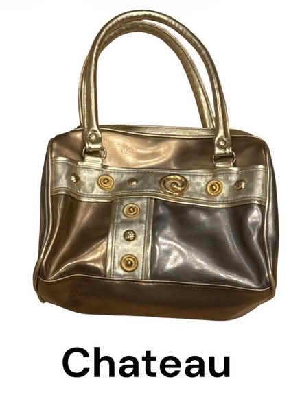 Photo of free Chateau Woman’s Bag (Brooklyn Storage) #1