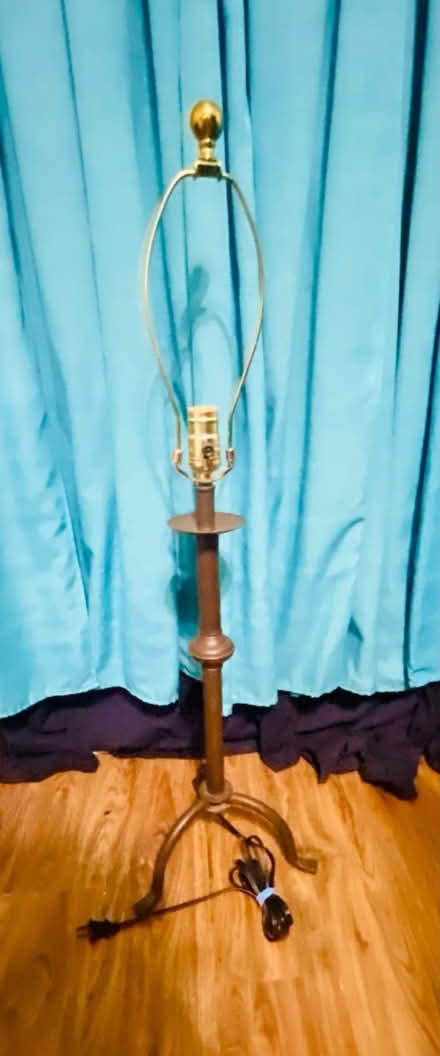 Photo of free Rustic Metal Lamp (SW) #1