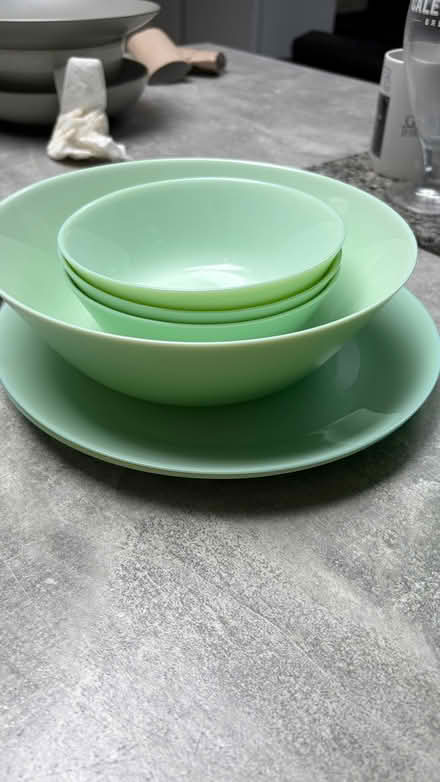 Photo of free Assorted kitchenware – plates, cutlery, bowls, pots and pans (Kings Buildings EH9) #2