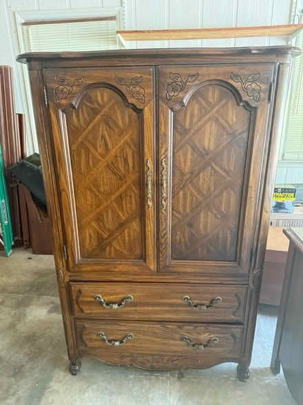 Photo of free Wooden armoire (29307) #1
