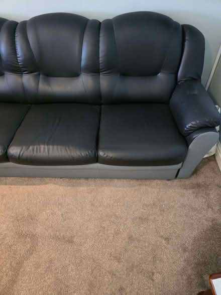 Photo of free 7 seater L shape corner sofa (Springfield B11) #4