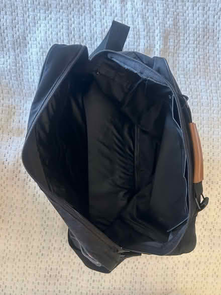 Photo of free Shoulder travel bag (Phippsville NN1) #1