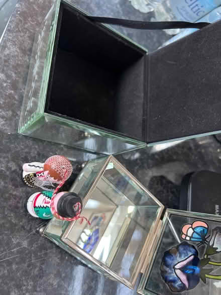 Photo of free Jewellery box (borehamwood wd6) #2