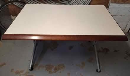 Photo of free table-type desk on rollers (20003/RFK Stadium) #1