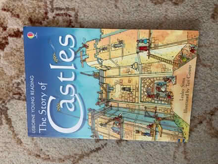 Photo of free Usborne young reading Story of Castles (Westbrook WA5) #1