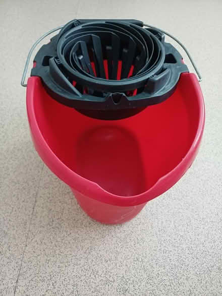 Photo of free H2O HD Steam mop and vielda bucket (Peckham SE15) #2