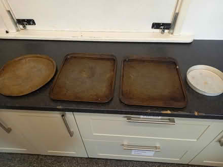 Photo of free V old baking stuff (Burngreave S4) #1