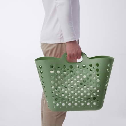Photo of free laundry basket (Kings Buildings EH9) #4