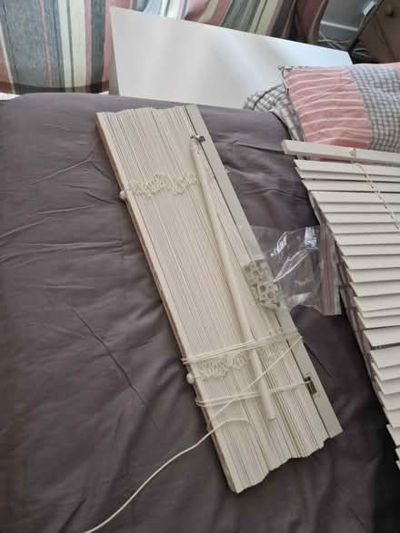 Photo of free White painted blind (07950210250) #1