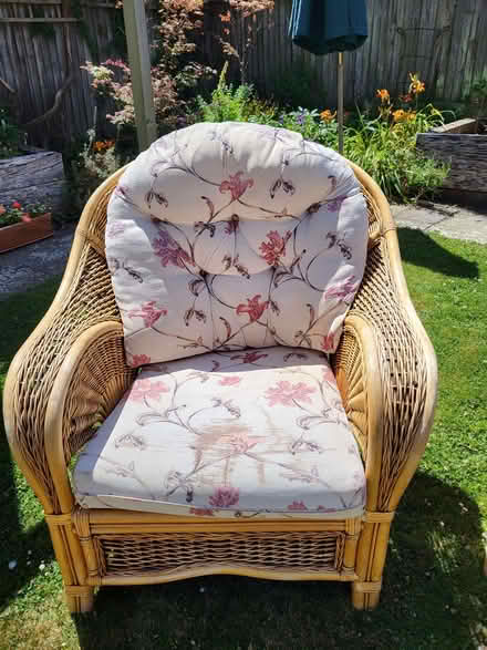 Photo of free Conservatory Furniture Set (Littlebourne CT3) #4