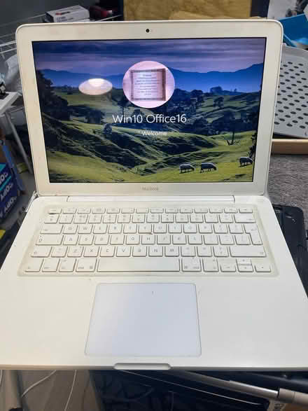 Photo of free Win10 laptop for student (ealing W5) #1
