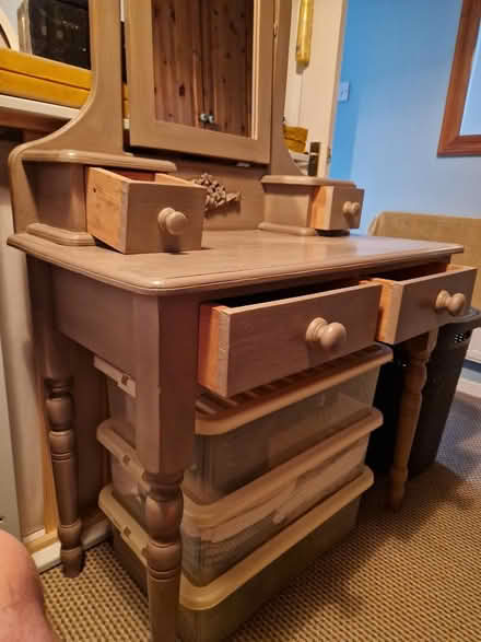 Photo of free Wooden dresser (07950210250) #2
