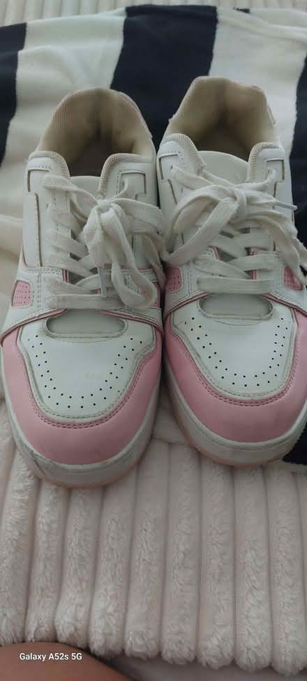 Photo of free Ladies size 7 trainers (Town Parks BT15) #2