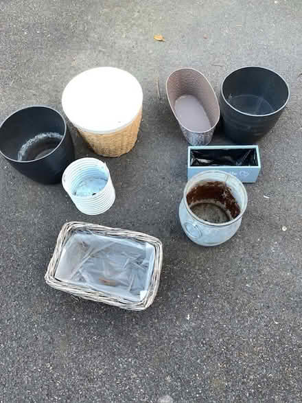 Photo of free Garden pots (BH13 Branksome Park) #1