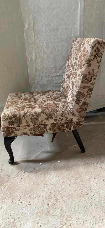 Photo of free Bedroom chair in need of recovering (Northwich) #4