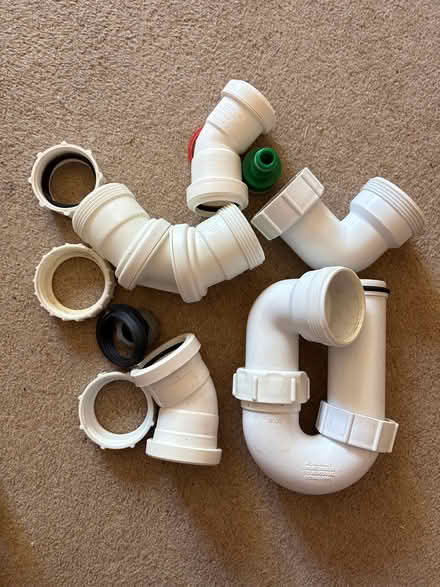 Photo of free Plumbing fixings (South Croydon CR2) #1