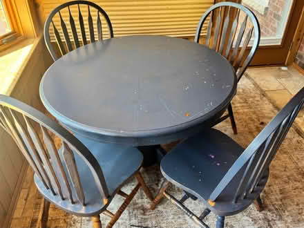 Photo of free Solid oak table,chairs - Mono area (Highway 9 and Third Line) #2