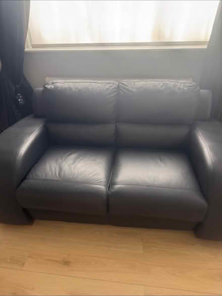 Photo of Black leather sofa (Balby DN4) #1