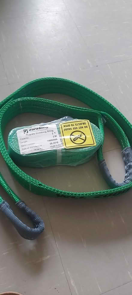 Photo of free Webbing sling heavy duty 1 pair (Nunhead SE15) #1