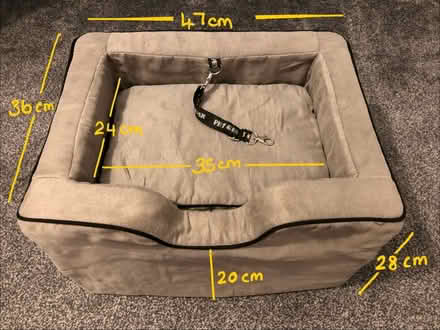 Photo of free Little dog car booster seat (Cherry Hinton CB1) #2