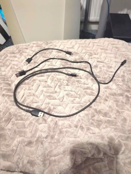 Photo of free USB c cables (Leyton E10) #1