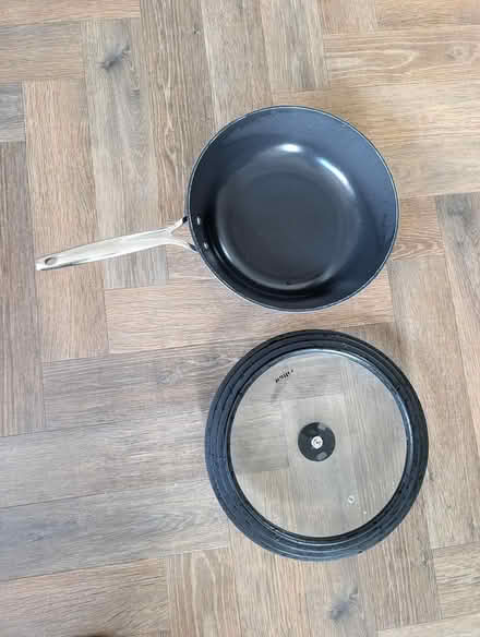 Photo of free Wok and lid (G73) #1