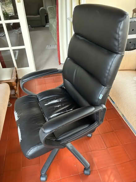 Photo of free Office swivel chair (Isleworth TW7) #3