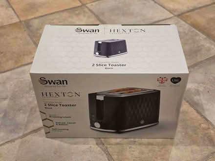 Photo of free Swan Hexton Variable Width 2 Slice Toaster (Silverknowes EH4) #1