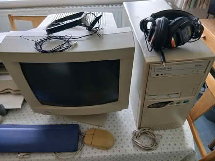 Photo of free Old Creative Desktop System (B90 shirley) #3