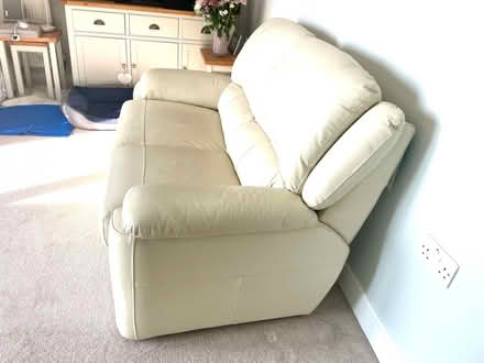 Photo of free Leather electric recliner 3 seater & leather 2 seater (Langney BN23) #2