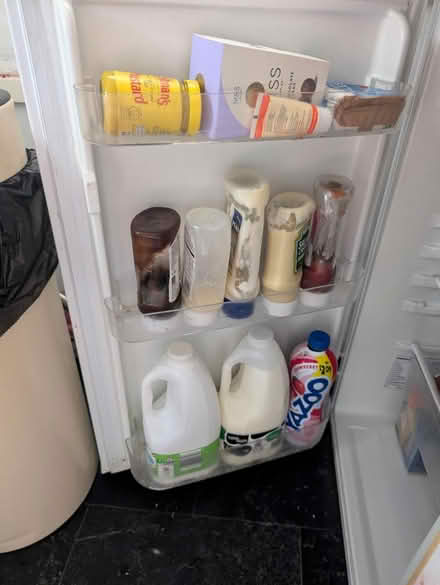 Photo of free Fridge well used but works fine (Erith DA8) #4