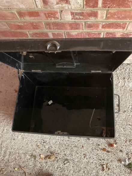 Photo of free Metal box (Eastbourne BN21) #2