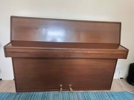 Photo of free Welmar piano great condition (Round Green LU2) #2