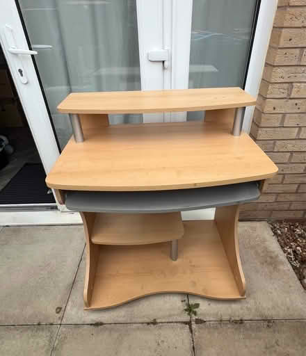 Photo of free Computer Desk (Irlams o' th' Height M6 7) #1