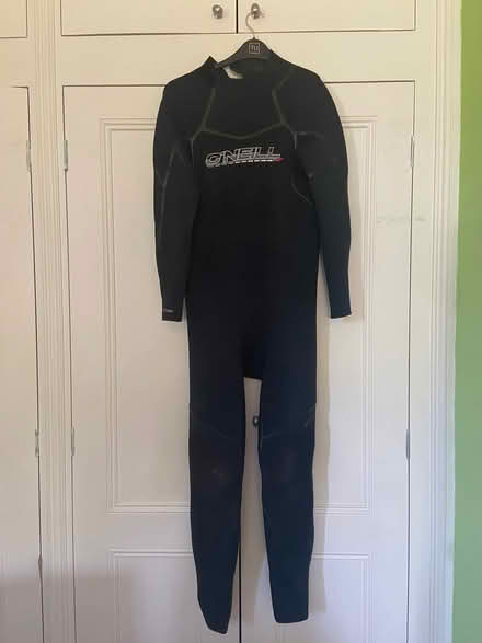 Photo of free O’Neill medium men’s wetsuit (Preston Park area BN1) #1
