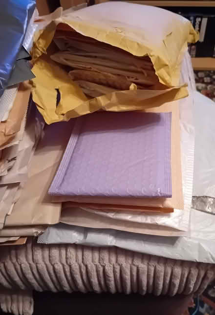 Photo of free jiffy bags and envelopes all different sizes (Old Harlow CM17) #2