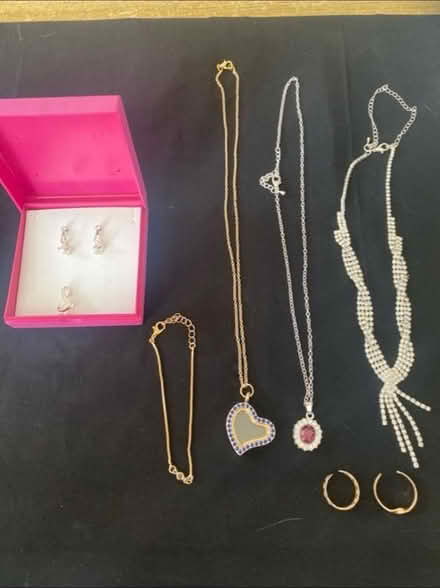 Photo of free Costume Jewellery (Cheshunt En8) #1