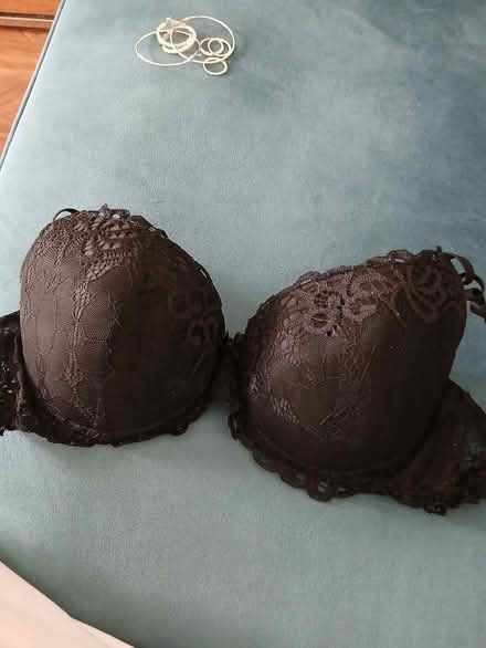 Photo of free Bras 36c (Nw41 by Nw41by) #1