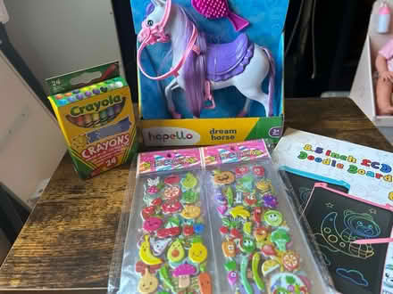 Photo of free Few girly bits (Hecky WF16) #1