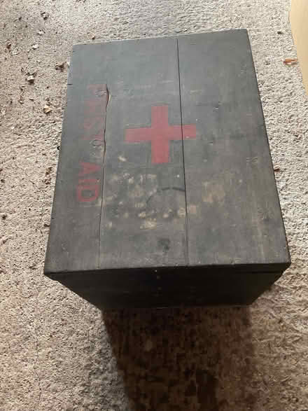 Photo of free wooden box (Eastbourne BN21) #3