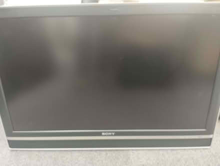 Photo of free Sony Bravia 40" TV KDL-40V2000 (Shepperton TW17) #1